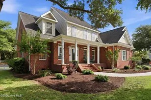 105 Harold Ave, Swansboro, NC 28584 - Photo 2
