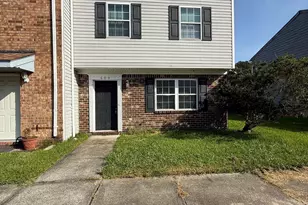 609 Myrtlewood Cir, Jacksonville, NC 28546 - Photo 1