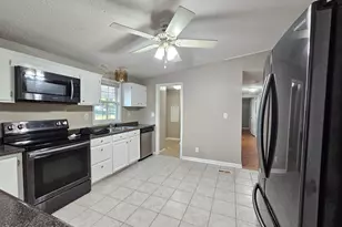 202 Castlebury Ln, Hubert, NC 28539 - Photo 10