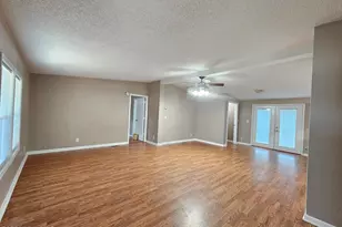 202 Castlebury Ln, Hubert, NC 28539 - Photo 6