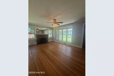 1203 N Poplar Street, Aberdeen, NC 28315 - Photo 8