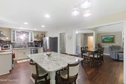 701 Plantation Drive, New Bern, NC 28562 - Photo 6