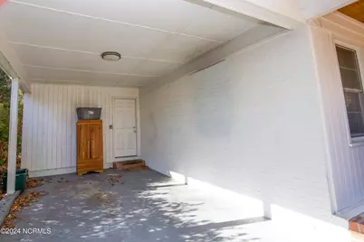 200 W Delaware Avenue, Southern Pines, NC 28387 - Photo 4