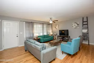 200 W Delaware Ave, Southern Pines, NC 28387 - Photo 6