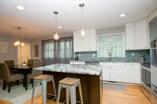 200 W Delaware Ave, Southern Pines, NC 28387 - Photo 12