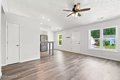726 Varsity Drive, Wilmington, NC 28403 - Photo 6
