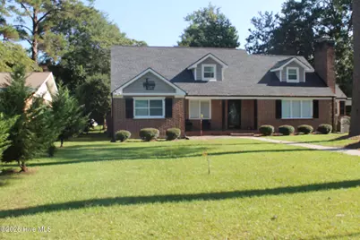 227 E College Street, Whiteville, NC 28472 - Photo 1