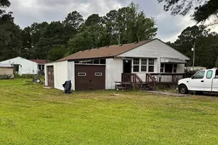 206 Scuppernong Rd, Columbia, NC 27925 - Photo 2
