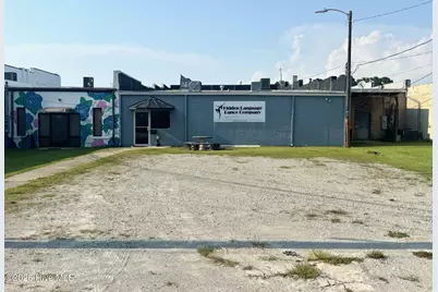 114 E Main Street, Whiteville, NC 28472 - Photo 2