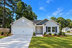 107 W Burnette St, Pinetops, NC 27864 - Photo 1