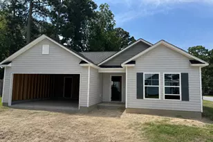 107 W Burnette St, Pinetops, NC 27864 - Photo 1