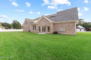 407 King Richard Ct, Jacksonville, NC 28546 - Photo 40