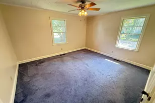 501 N Chestnut St, Mount Olive, NC 28365 - Photo 12