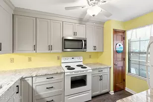405 Country Club Villa Dr, Shallotte, NC 28470 - Photo 6