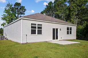 697 Morris Landing Rd, Holly Ridge, NC 28445 - Photo 2