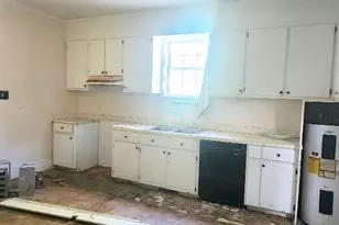 1702 Old Snow Hill Rd, Kinston, NC 28501 - Photo 12