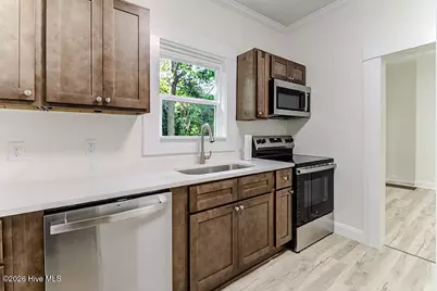 709 S 10th Street, Wilmington, NC 28401 - Photo 10