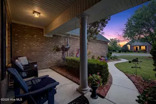 1121 Highlands Dr, Hampstead, NC 28443 - Photo 2