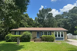 1406 Onslow Pines Rd, Jacksonville, NC 28540 - Photo 2