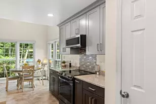 924 Mandarin Trail, Jacksonville, NC 28540 - Photo 10