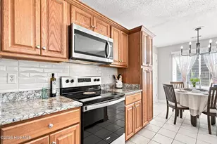 802 SW Colony Pl SW, Sunset Beach, NC 28468 - Photo 16