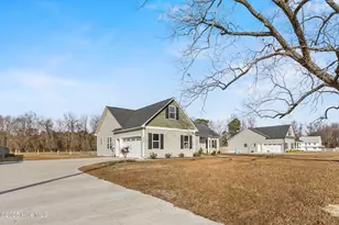 914 Haw Branch Rd, Beulaville, NC 28518 - Photo 4