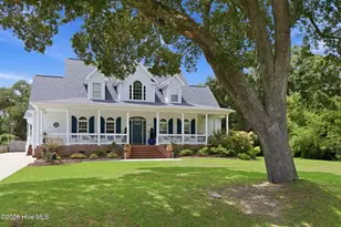 222 Yacht Club Dr, Newport, NC 28570 - Photo 2