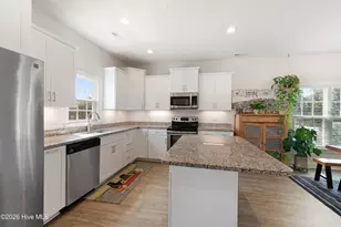 204 Water Oak Dr, Newport, NC 28570 - Photo 6
