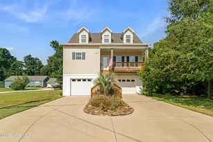 204 Water Oak Dr, Newport, NC 28570 - Photo 2