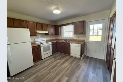 1814 Burgaw Highway, Jacksonville, NC 28540 - Photo 2
