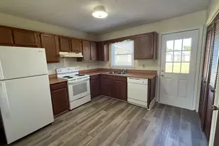 1814 Burgaw Hwy, Jacksonville, NC 28540 - Photo 2