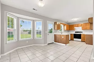 807 Valley Forge Ct, Wilmington, NC 28411 - Photo 6