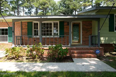 124 Carolina Circle, Jacksonville, NC 28546 - Photo 2