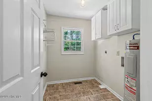 124 Carolina Cir, Jacksonville, NC 28546 - Photo 14