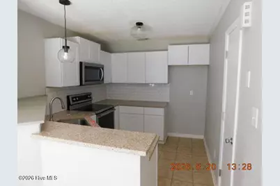 106 Mulberry Lane, Jacksonville, NC 28546 - Photo 6