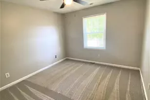363 W Frances St, Jacksonville, NC 28546 - Photo 6