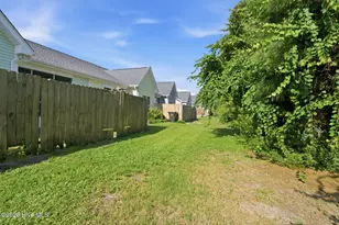 615 St Vincent Dr, Wilmington, NC 28412 - Photo 34