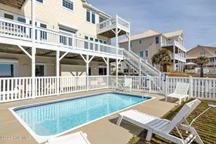 9711 Dolphin Ridge Rd, Emerald Isle, NC 28594 - Photo 4