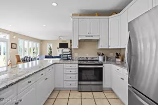 9711 Dolphin Ridge Rd, Emerald Isle, NC 28594 - Photo 10