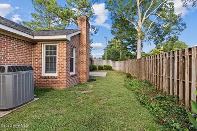 844 Westminster Lane, Kinston, NC 28501 - Photo 6