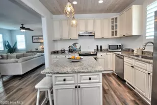 123 W 3rd St, Ocean Isle Beach, NC 28469 - Photo 16