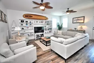 123 W 3rd St, Ocean Isle Beach, NC 28469 - Photo 22
