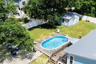 217 NE 38th St, Oak Island, NC 28465 - Photo 4