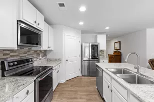 2300 Harbor Lights Ct SE, Bolivia, NC 28422 - Photo 14