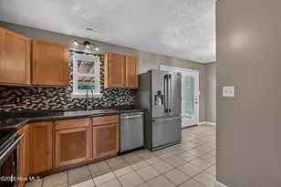 306 Drummer Kellum Rd, Jacksonville, NC 28546 - Photo 8