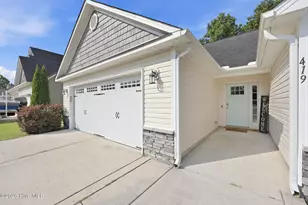 419 Patriots Point Ln, Swansboro, NC 28584 - Photo 2