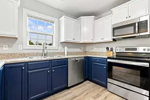 419 Patriots Point Ln, Swansboro, NC 28584 - Photo 14