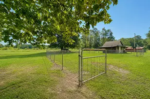 572 Ben Jones Rd, Lake Waccamaw, NC 28450 - Photo 18