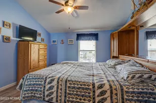 918 N New River Dr, Surf City, NC 28445 - Photo 6