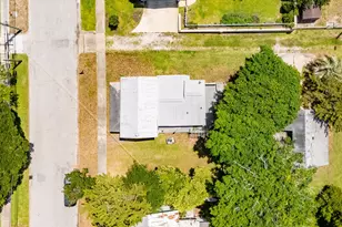 1105 Evans St, Morehead City, NC 28557 - Photo 24